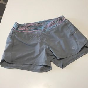 Size 7 Gray Athleta shorts